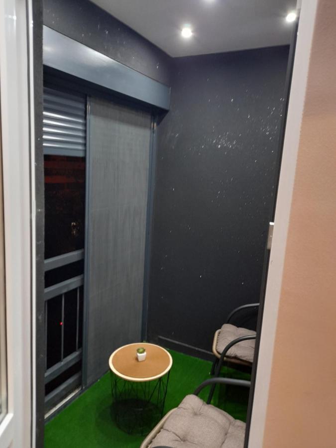 Iva Lux Apartman ซาเยชาร์ ภายนอก รูปภาพ